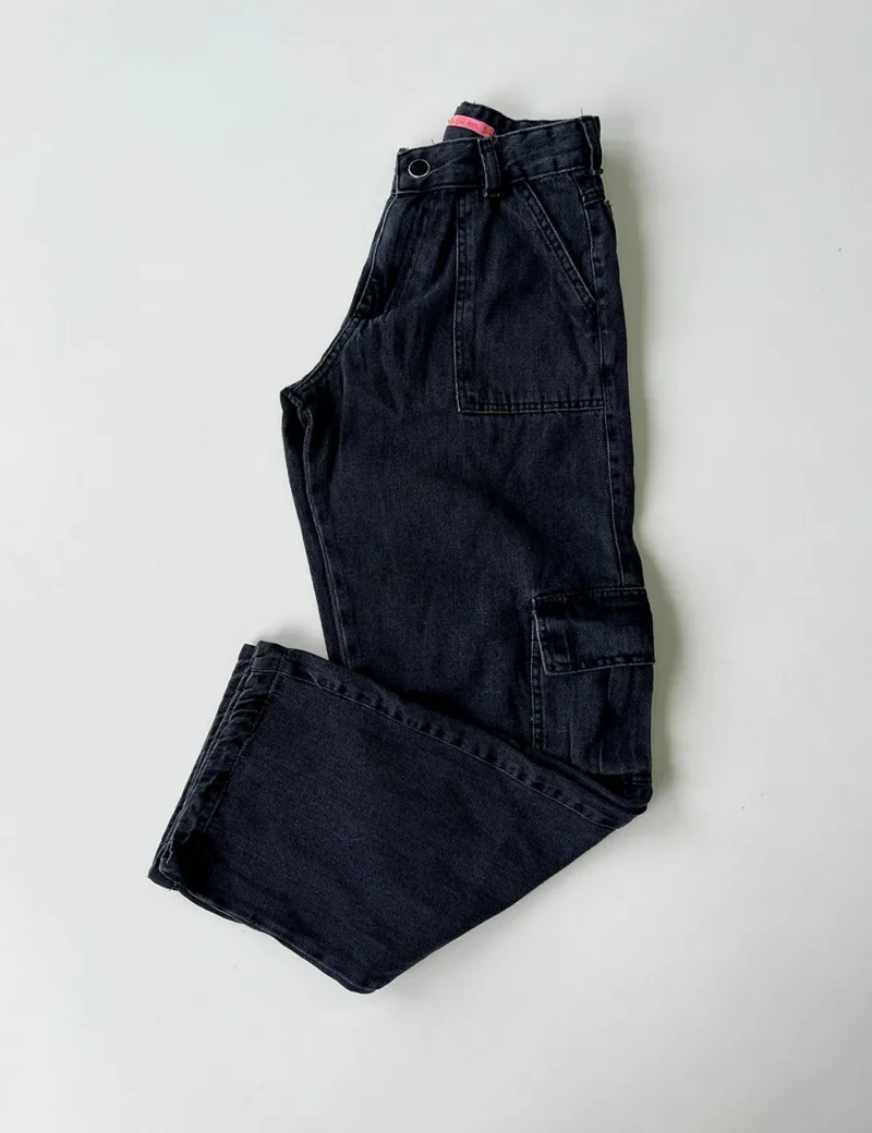 Calça Cargo Lavagem Escura - Imagem 2