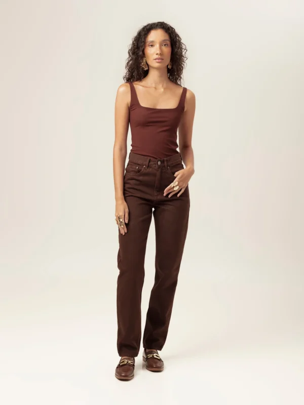 Mom Jeans in Dark Brown Jequitibá Wood